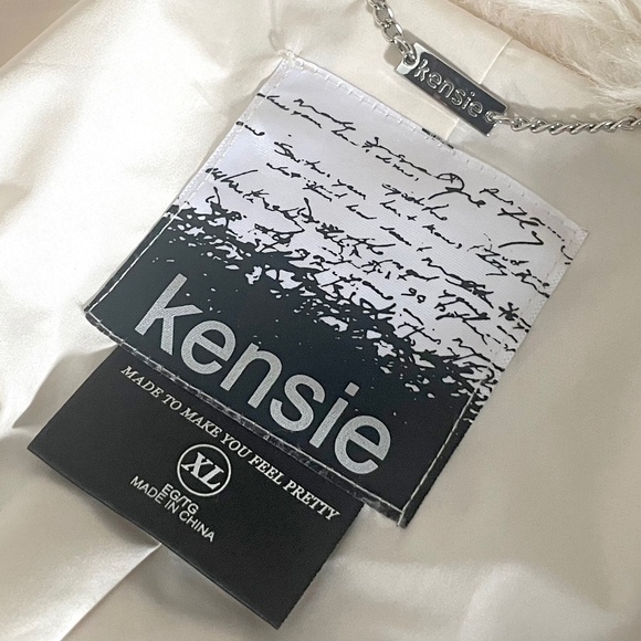 Kensie Ivory Patchwork Mixed Faux Fur Coat | Size XL - Picture 8 of 10